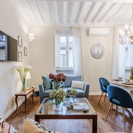 Charming Escape With Cathedral Views * Lucca