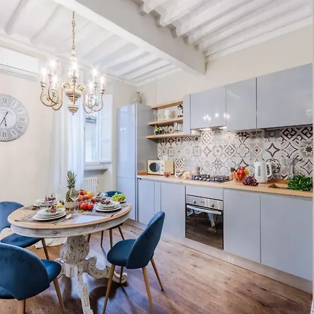 Apartman Charming Escape With Cathedral Views *